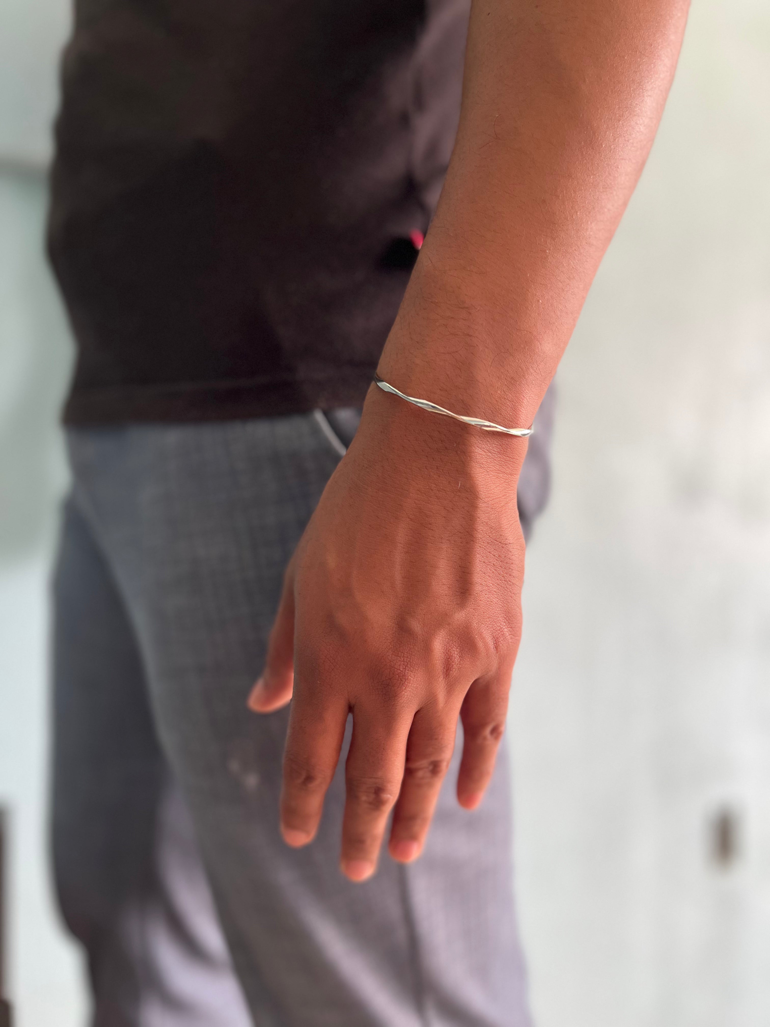Brazalete Ondulada de Plata